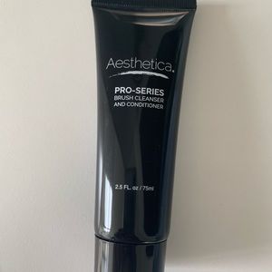 Brush cleansing and conditioning